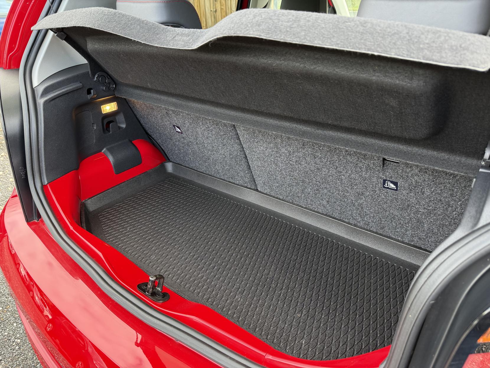 Volkswagen up! 1.0 up! beats Hatchback 5dr Petrol Manual Euro 6 (60 ps)