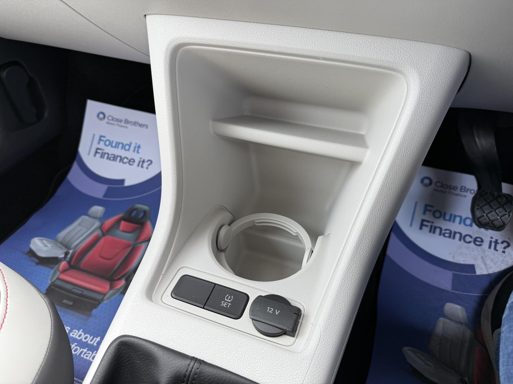 Volkswagen up! 1.0 up! beats Hatchback 5dr Petrol Manual Euro 6 (60 ps)