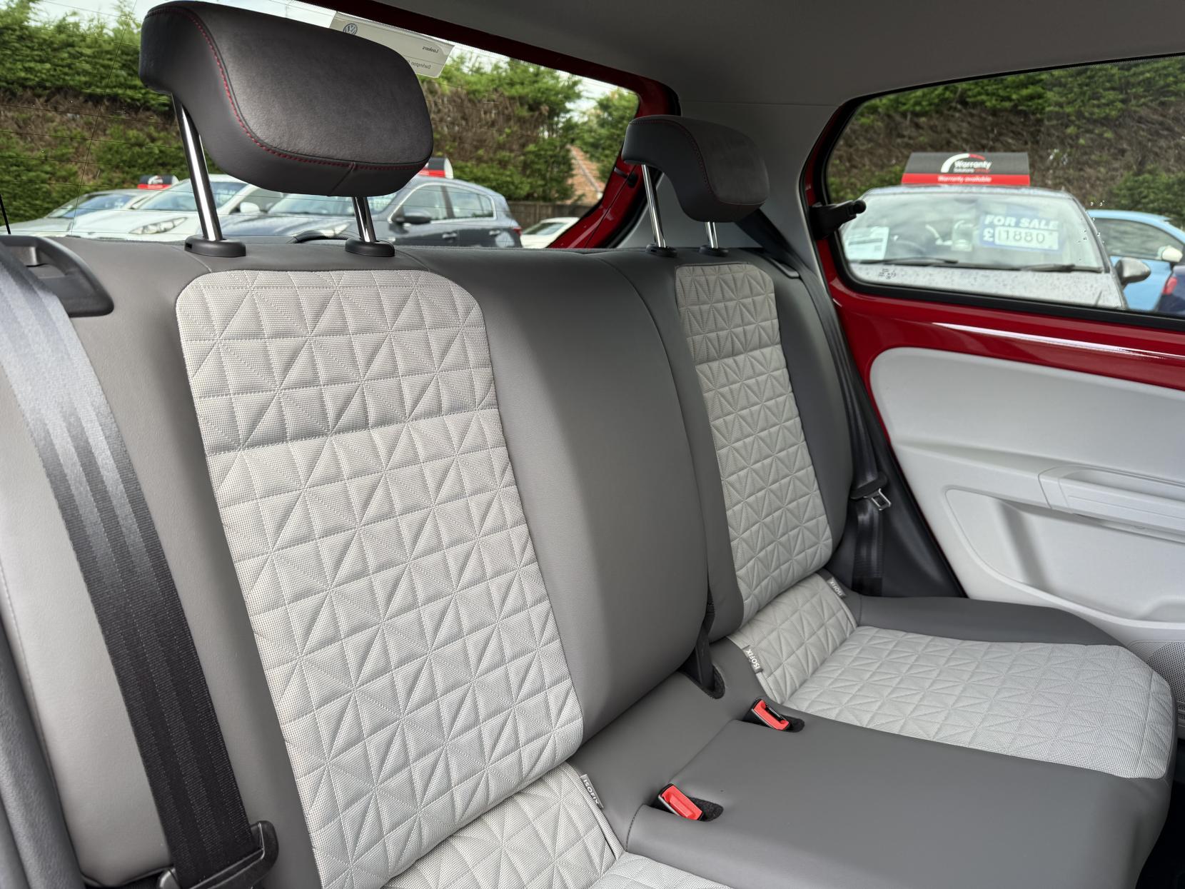 Volkswagen up! 1.0 up! beats Hatchback 5dr Petrol Manual Euro 6 (60 ps)