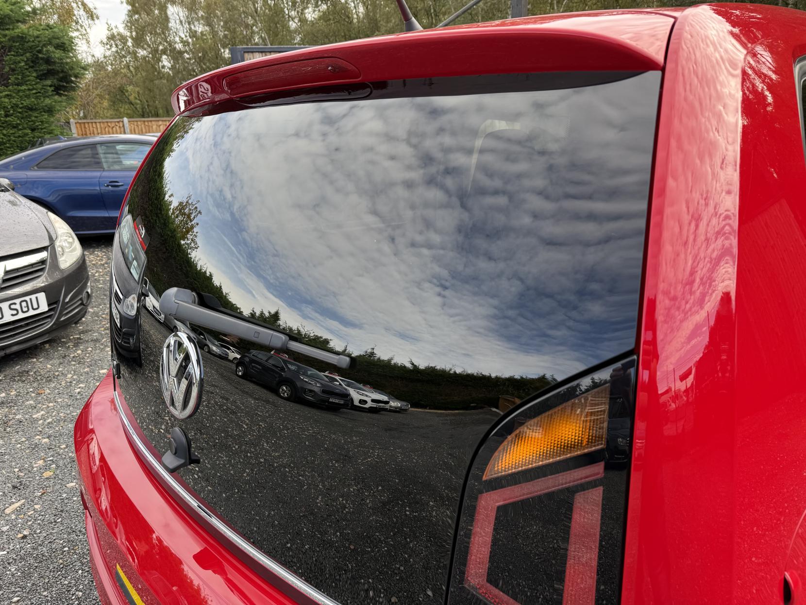 Volkswagen up! 1.0 up! beats Hatchback 5dr Petrol Manual Euro 6 (60 ps)