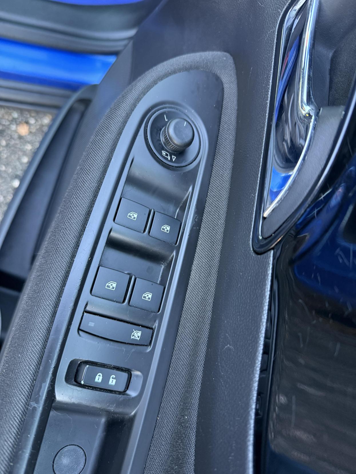 Vauxhall Mokka X 1.4i Turbo ecoTEC Design Nav SUV 5dr Petrol Manual Euro 6 (s/s) (140 ps)