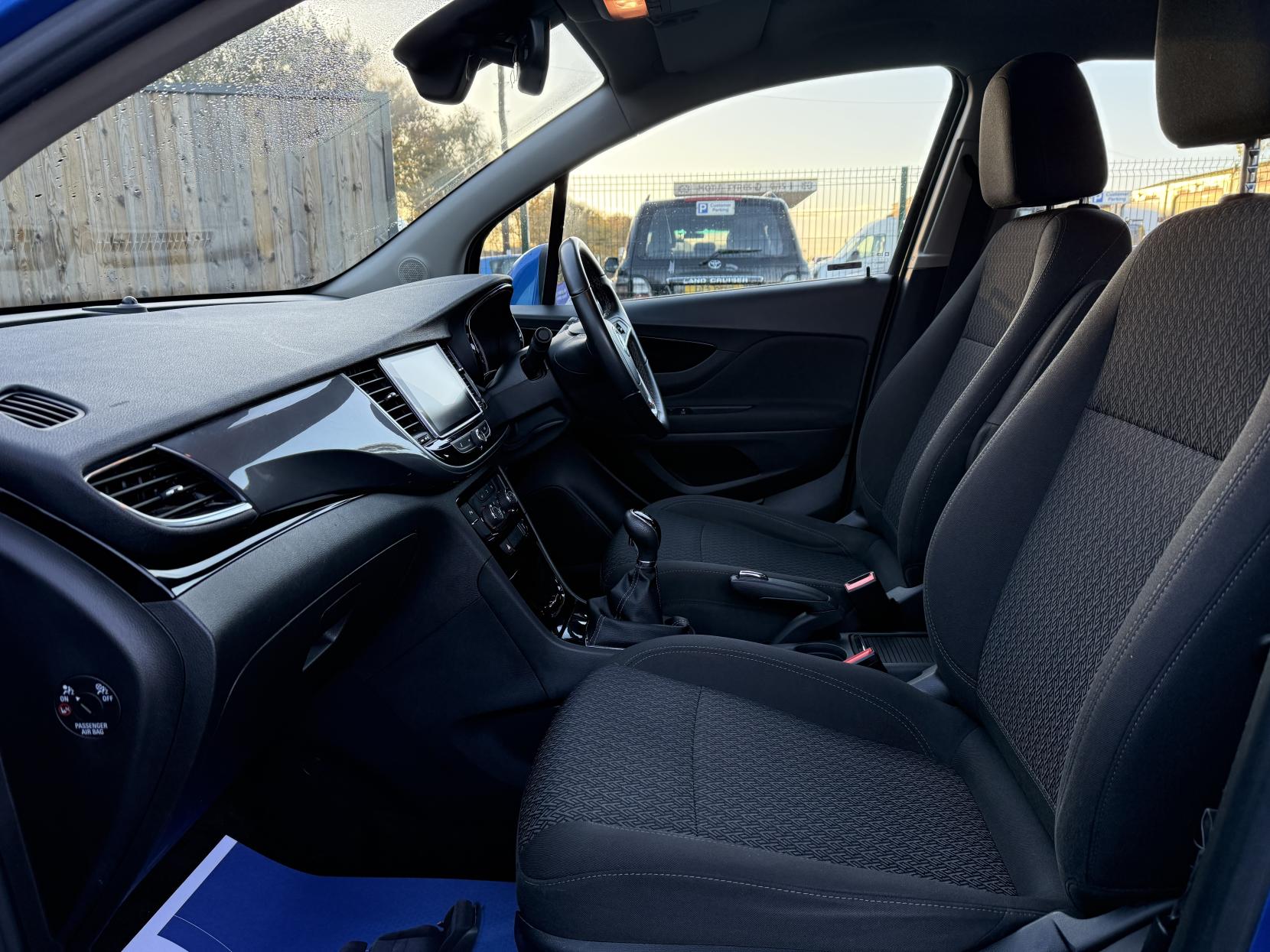 Vauxhall Mokka X 1.4i Turbo ecoTEC Design Nav SUV 5dr Petrol Manual Euro 6 (s/s) (140 ps)