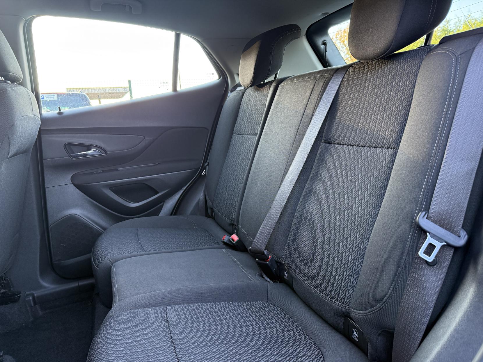 Vauxhall Mokka X 1.4i Turbo ecoTEC Design Nav SUV 5dr Petrol Manual Euro 6 (s/s) (140 ps)