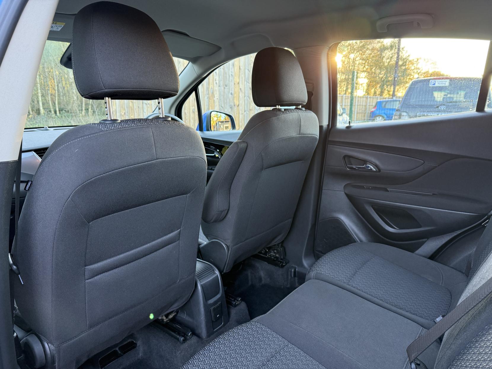 Vauxhall Mokka X 1.4i Turbo ecoTEC Design Nav SUV 5dr Petrol Manual Euro 6 (s/s) (140 ps)