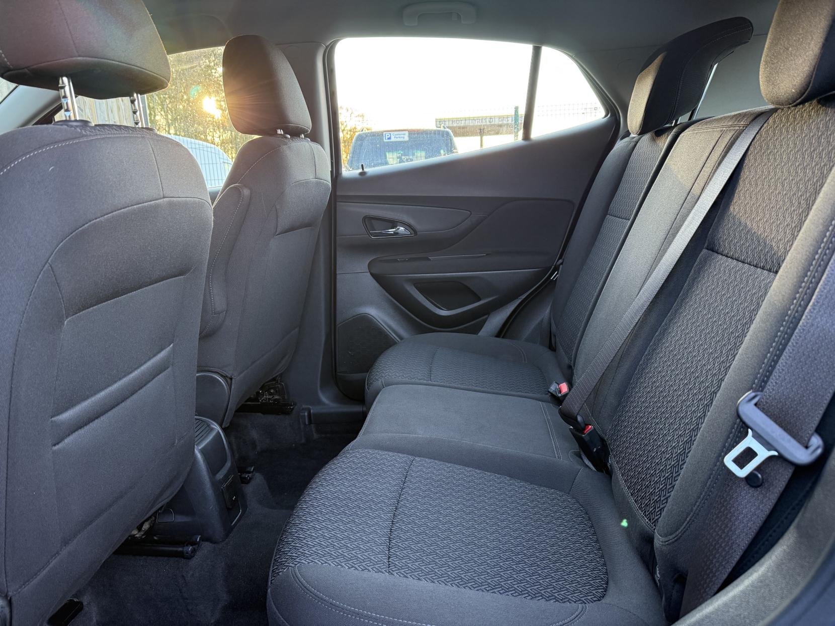 Vauxhall Mokka X 1.4i Turbo ecoTEC Design Nav SUV 5dr Petrol Manual Euro 6 (s/s) (140 ps)