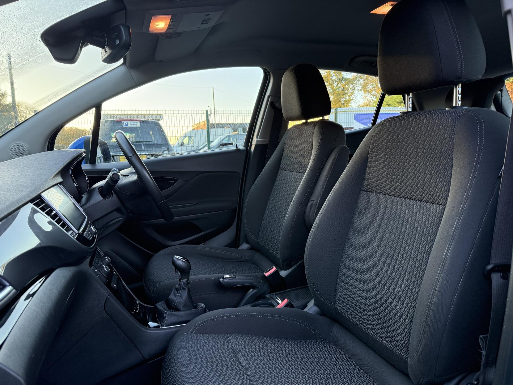 Vauxhall Mokka X 1.4i Turbo ecoTEC Design Nav SUV 5dr Petrol Manual Euro 6 (s/s) (140 ps)