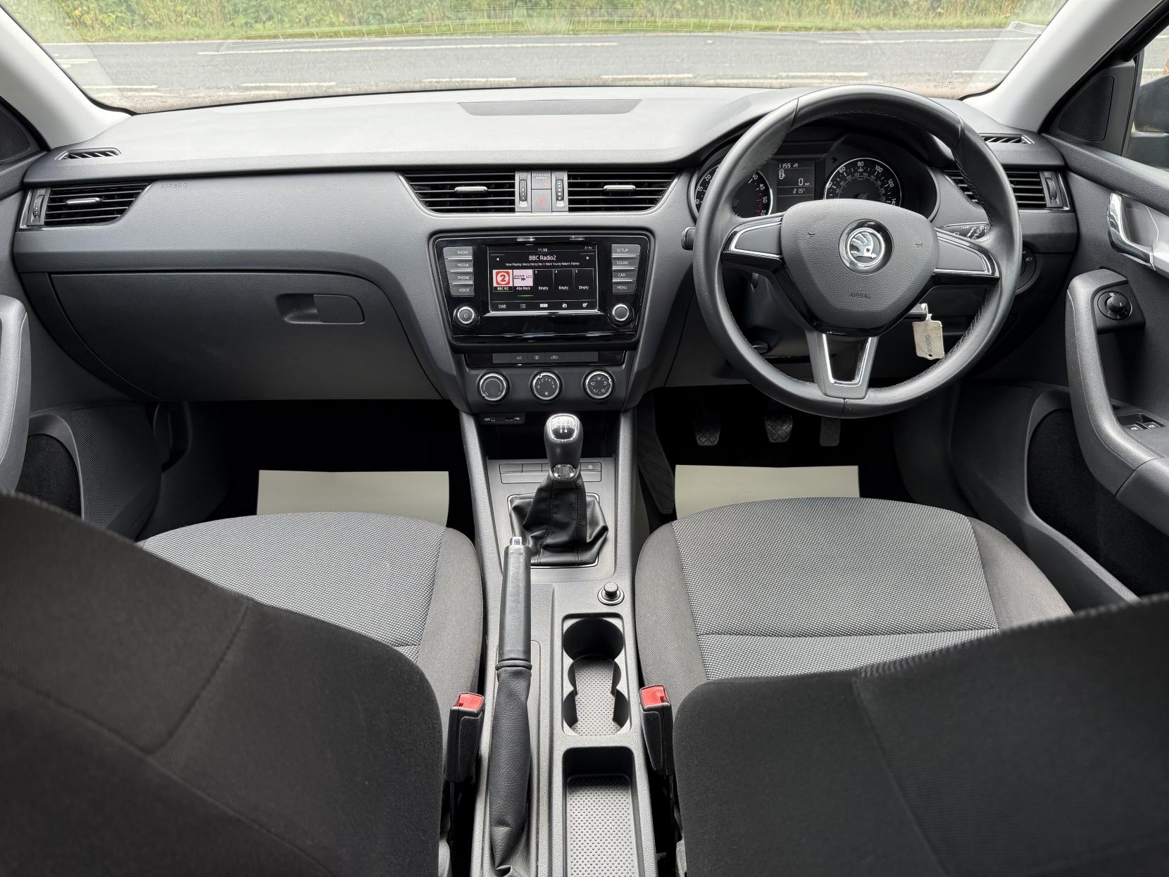 Skoda Octavia 1.6 TDI S Hatchback 5dr Diesel Manual Euro 6 (s/s) (110 ps)