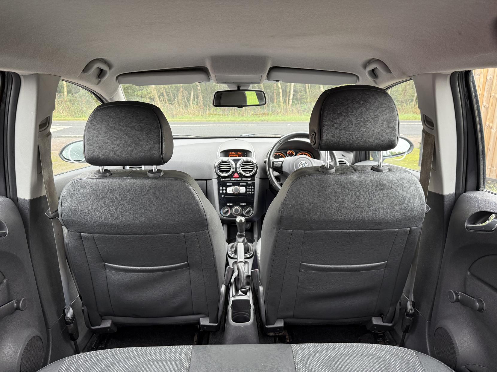 Vauxhall Corsa 1.2i 16v SE Hatchback 5dr Petrol Manual (a/c) (124 g/km, 84 bhp)