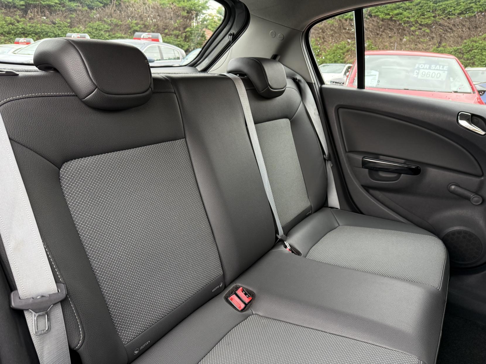 Vauxhall Corsa 1.2i 16v SE Hatchback 5dr Petrol Manual (a/c) (124 g/km, 84 bhp)