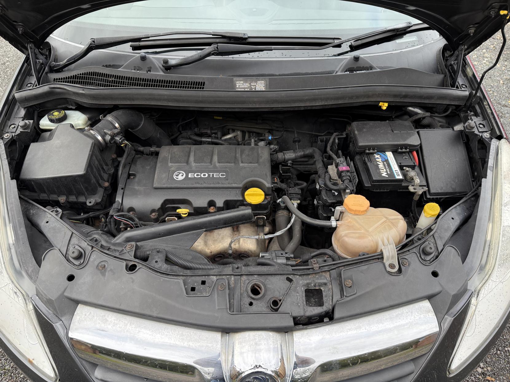 Vauxhall Corsa 1.2i 16v SE Hatchback 5dr Petrol Manual (a/c) (124 g/km, 84 bhp)