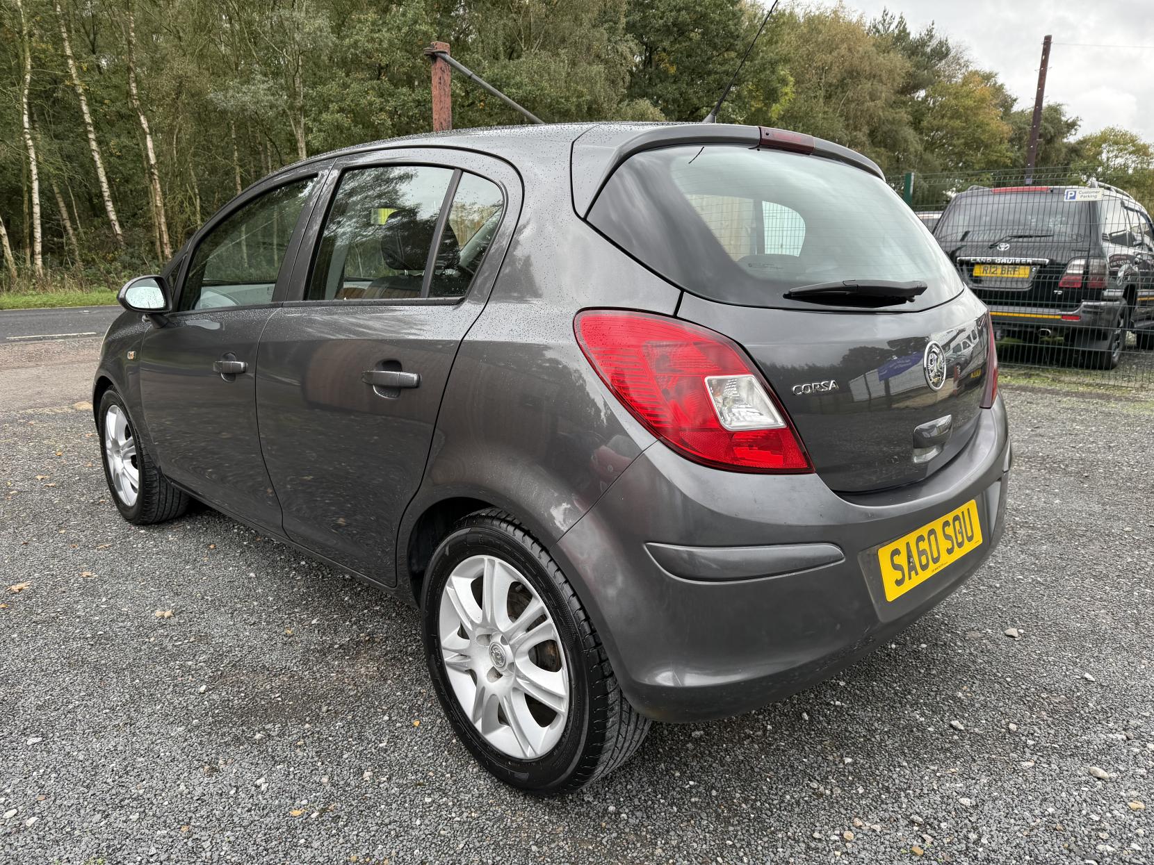 Vauxhall Corsa 1.2i 16v SE Hatchback 5dr Petrol Manual (a/c) (124 g/km, 84 bhp)