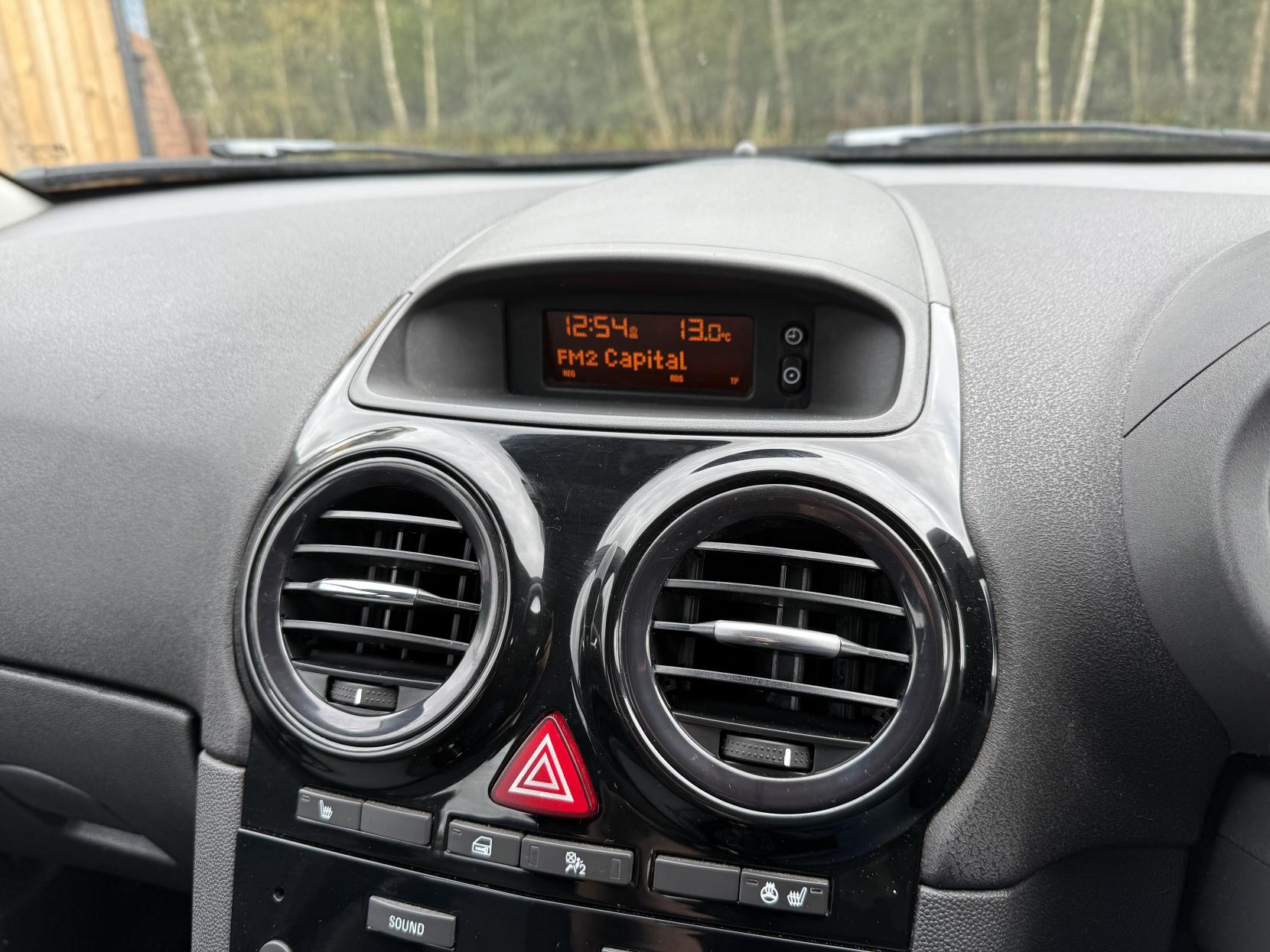 Vauxhall Corsa 1.2i 16v SE Hatchback 5dr Petrol Manual (a/c) (124 g/km, 84 bhp)