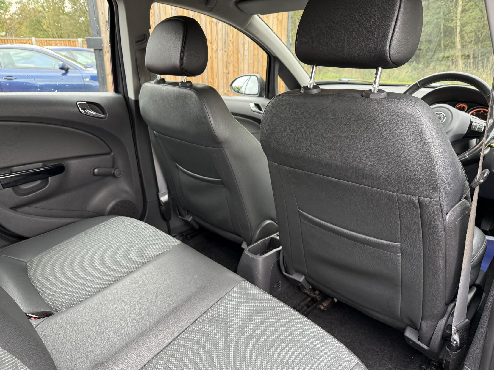 Vauxhall Corsa 1.2i 16v SE Hatchback 5dr Petrol Manual (a/c) (124 g/km, 84 bhp)