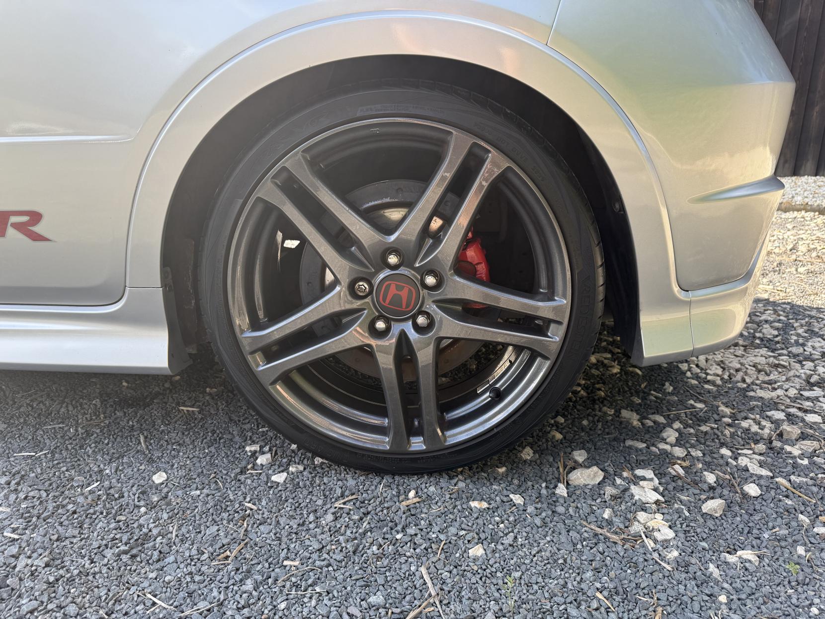 Honda Civic 2.0 i-VTEC Type R GT Hatchback 3dr Petrol Manual (215 g/km, 197 bhp)