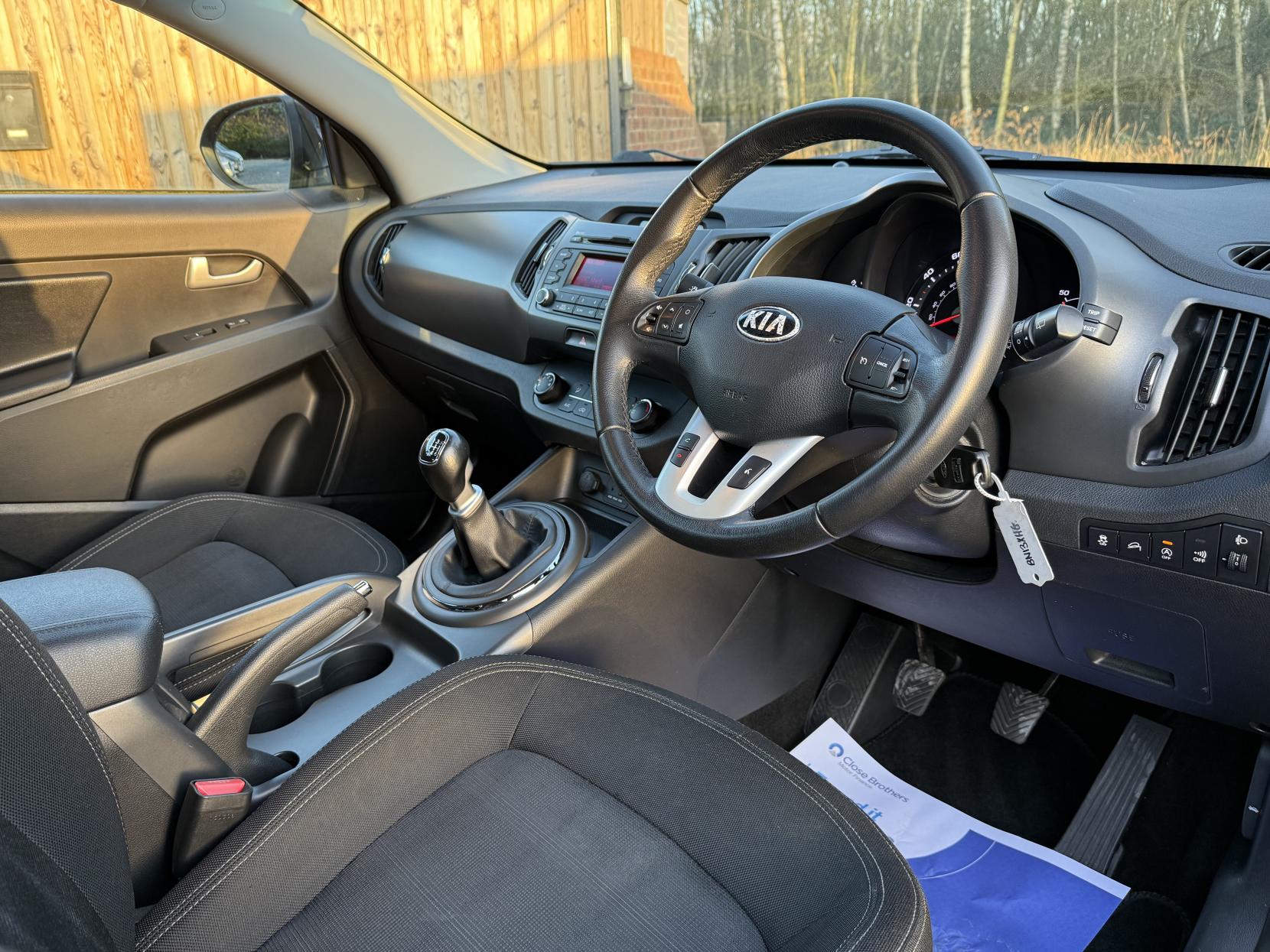 Kia Sportage 1.7 CRDi EcoDynamics 1 SUV 5dr Diesel Manual 2WD Euro 5 (s/s) (114 bhp)