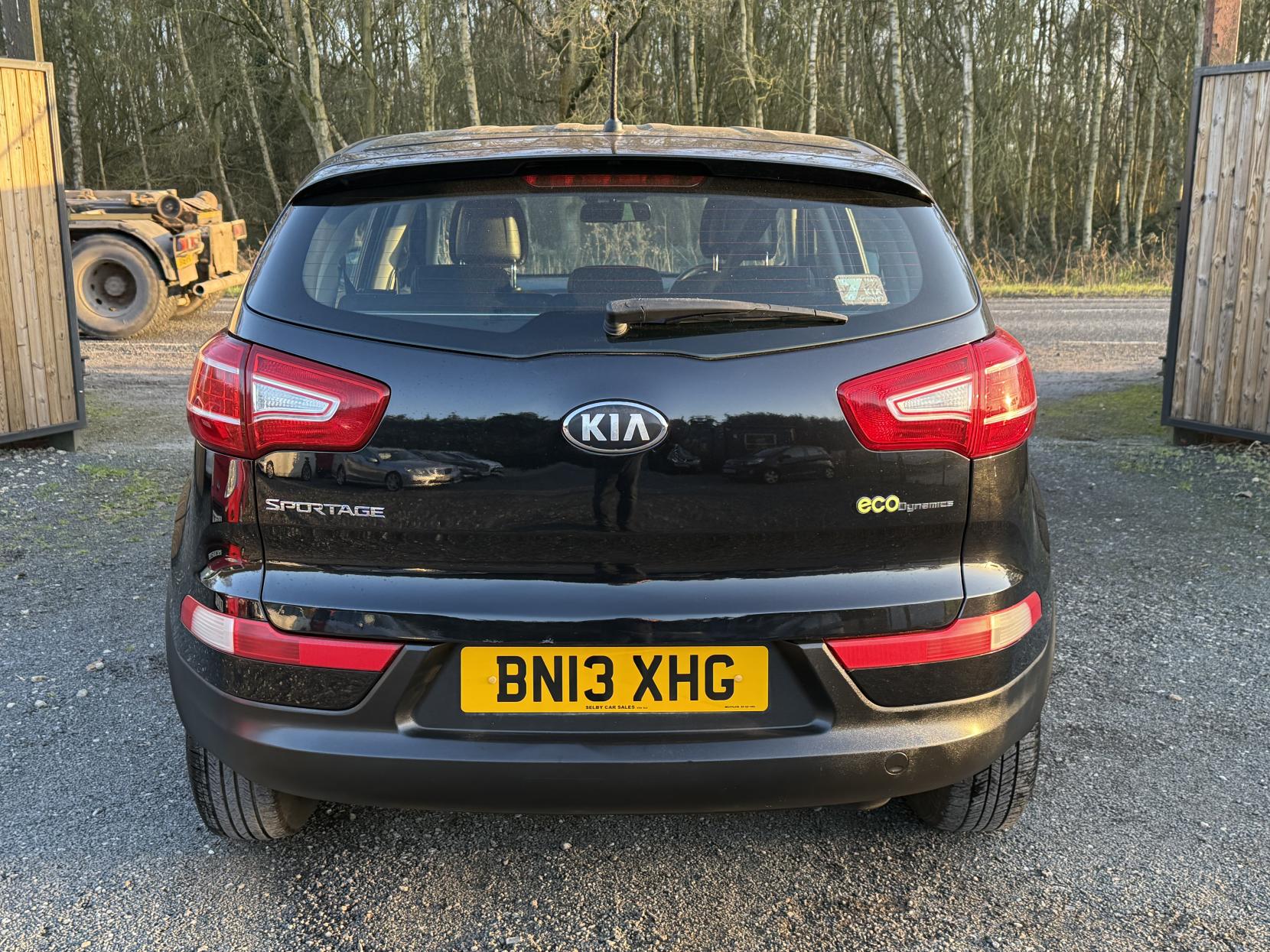 Kia Sportage 1.7 CRDi EcoDynamics 1 SUV 5dr Diesel Manual 2WD Euro 5 (s/s) (114 bhp)