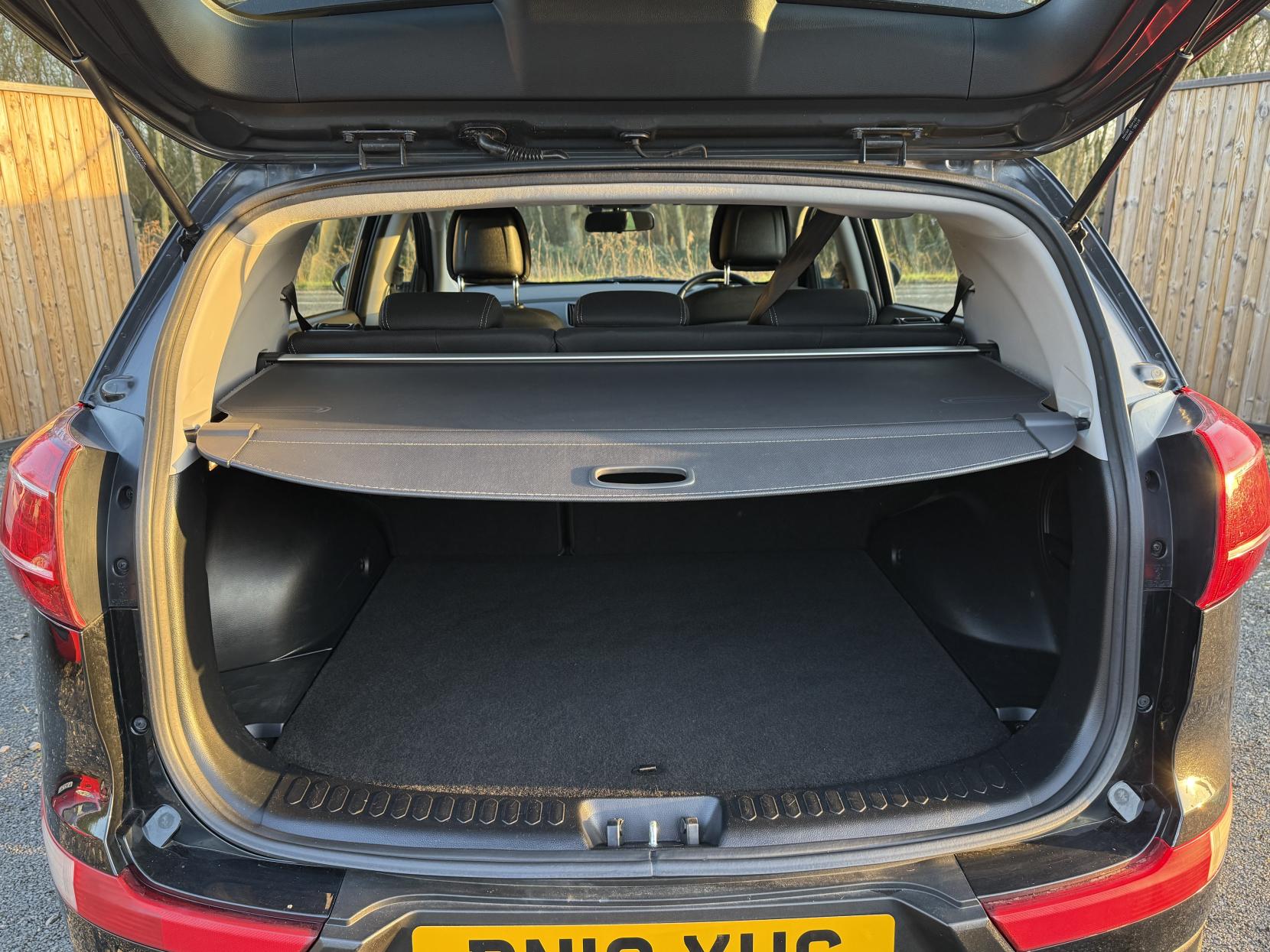 Kia Sportage 1.7 CRDi EcoDynamics 1 SUV 5dr Diesel Manual 2WD Euro 5 (s/s) (114 bhp)