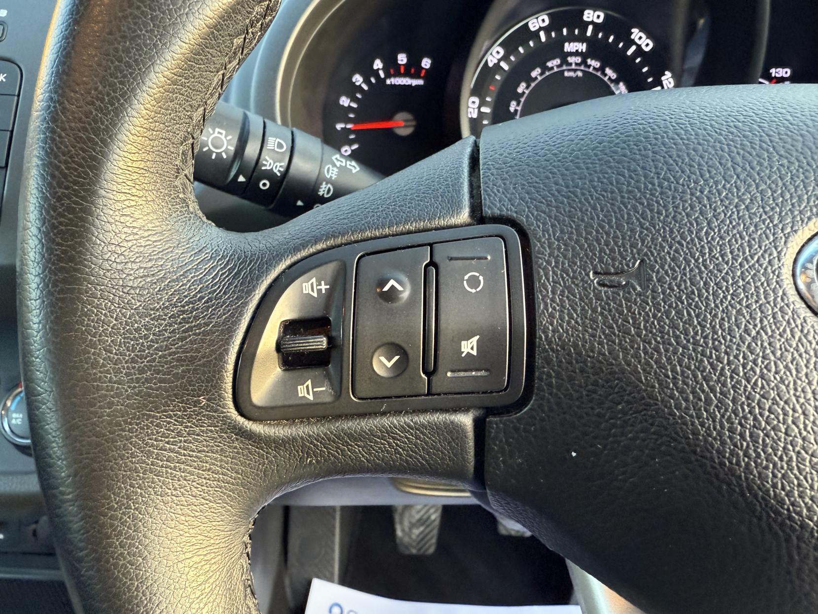 Kia Sportage 1.7 CRDi EcoDynamics 1 SUV 5dr Diesel Manual 2WD Euro 5 (s/s) (114 bhp)